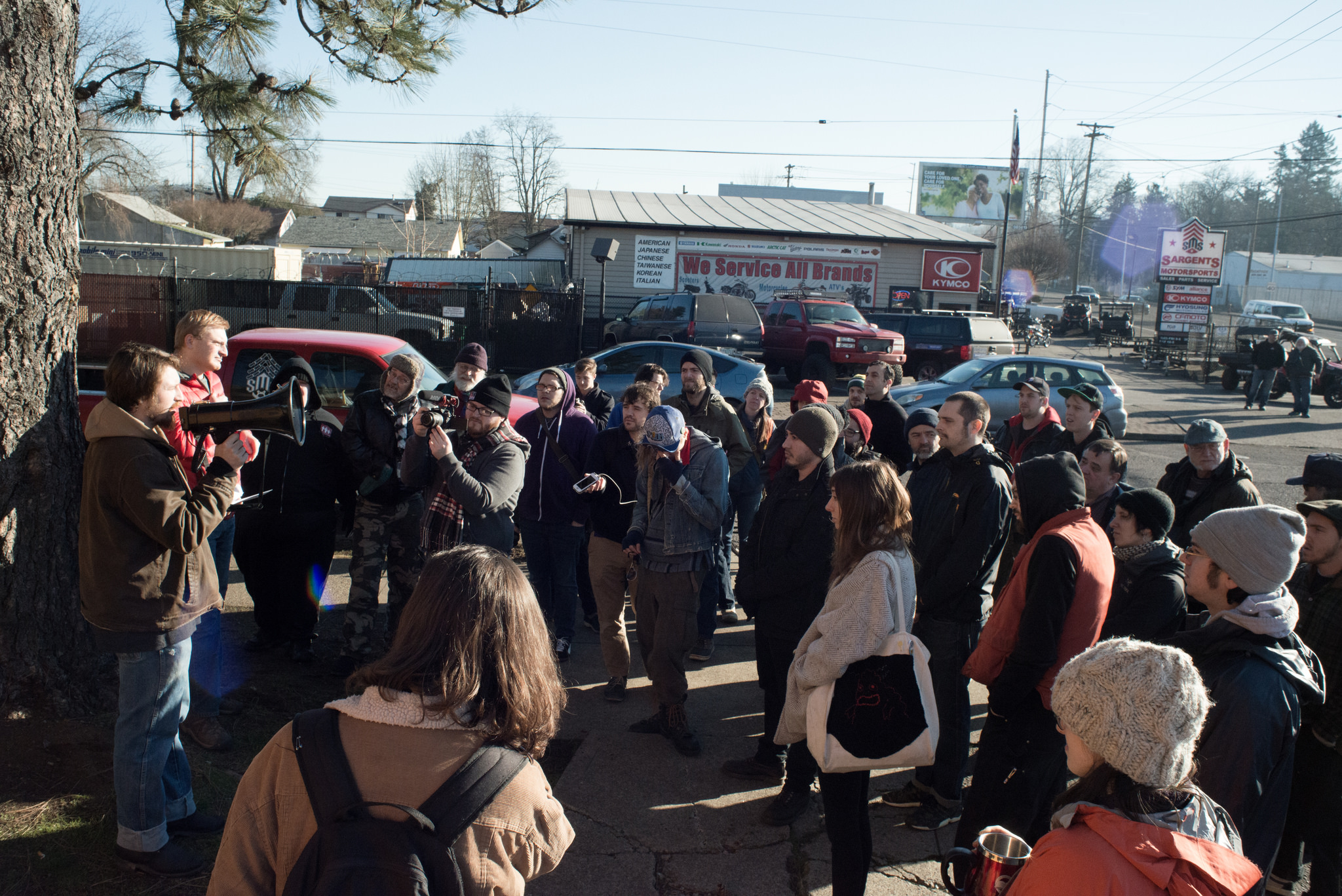Portland Solidarity Network Delivers Demands to Foster Auto Parts [VIDEO]